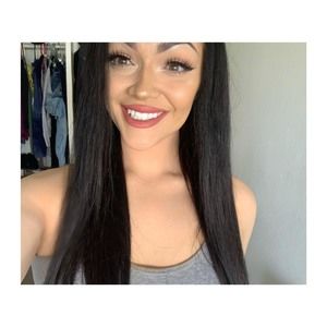 Meet your Posher, Lydia